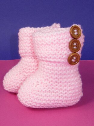 Easy Baby 3 Button Garter Stitch  Booties