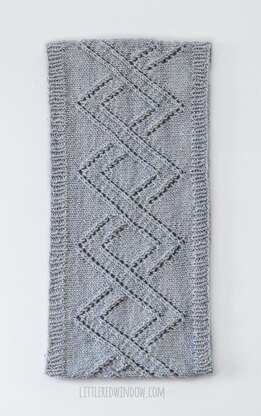 Mary Lace Cable Cowl