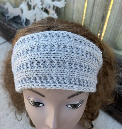 Tolosa Headband -- a loom knit pattern