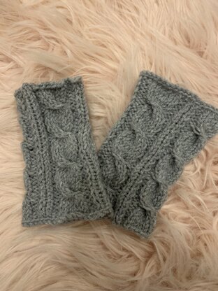 Knitted Gloves