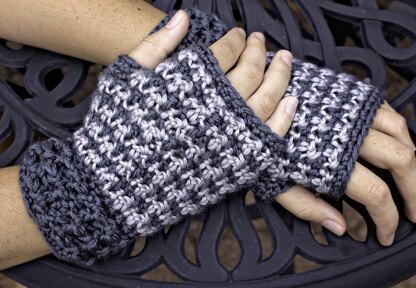 Dogwood Fingerless Gloves