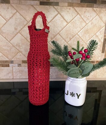 Merry Berry Wine Tote