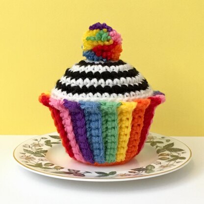 Caron Big Cakes, Cupcakes, Tea Cakes, Oh My! - Amanda Crochets