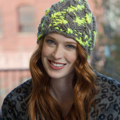 Neon Cabled Hat in Lion Brand Wool-Ease Thick & Quick - L32377
