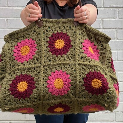 Large crochet travel bag