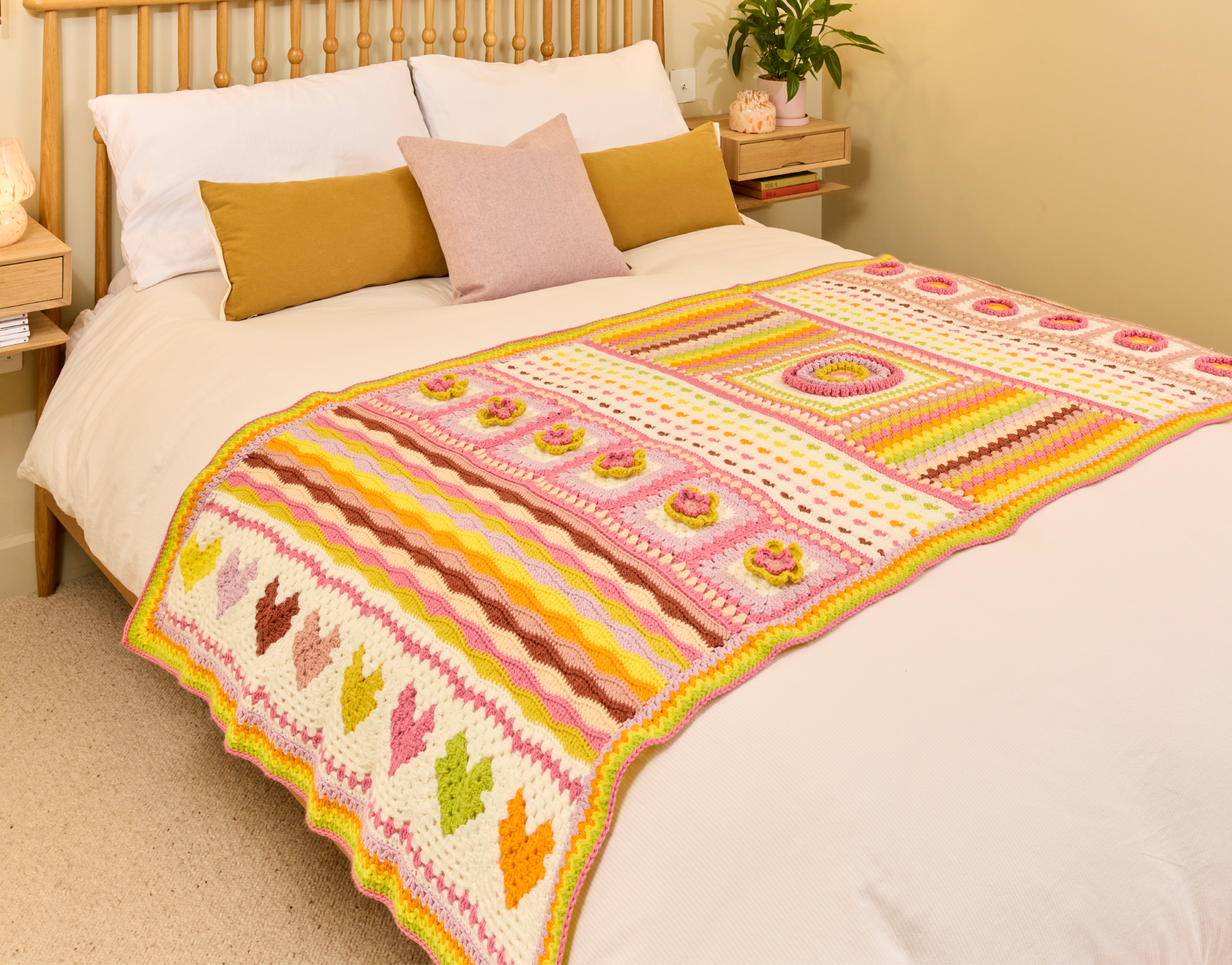 Sirdar Hearts&Flowers Crochet Along Spring 2025 - view 7