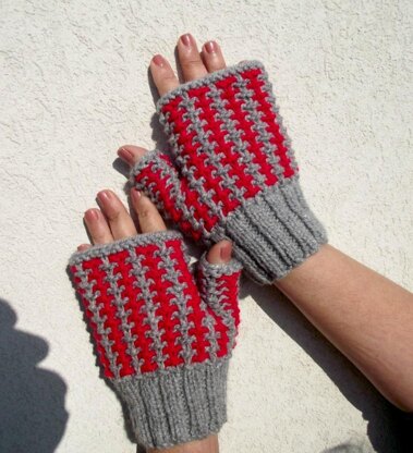 Charly Fingerless Mitts