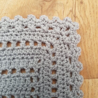 Basic Border Blanket  Crochet Pattern - UK Terms