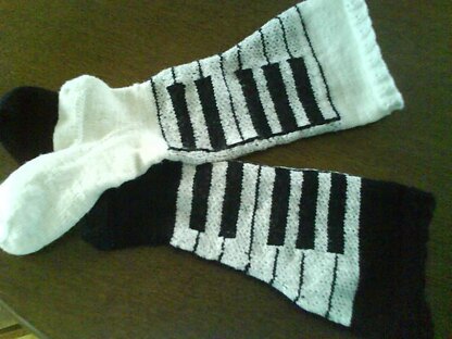 Dueling Piano Socks