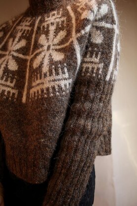 Yardana sweater