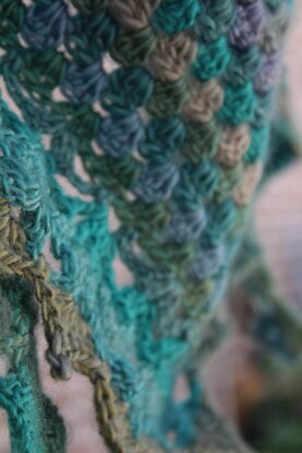 Granny Pine Shawl