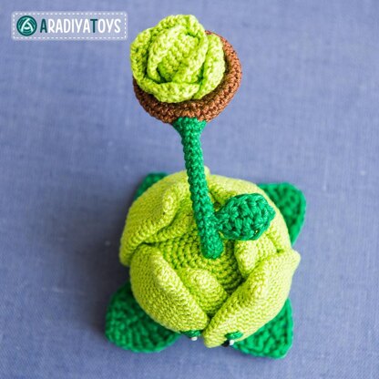 Cabbage-pult from "Plants vs. Zombies" by AradiyaToys