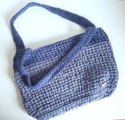 Crocheted bag with handles