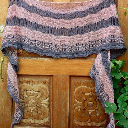 River Daisy Shawl - knitting pattern