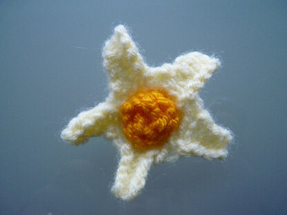 100 Flowers to Knit and Crochet