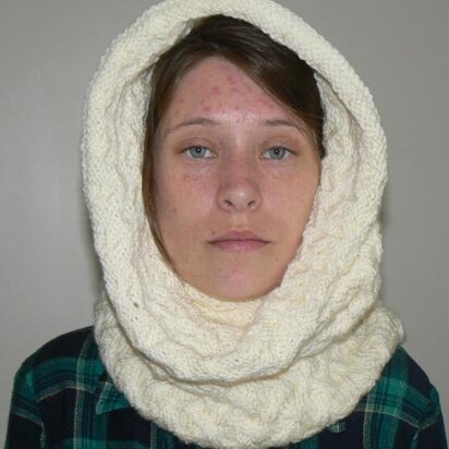Easy Peasy Cabled Snood