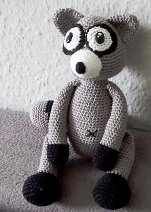 Häkelanleitung Amigurumi Waschbär Patrick