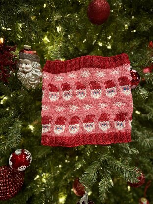 Here Comes Santa Cowl