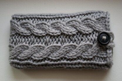 Kare Knits' Signature Cable Knit iPhone Case