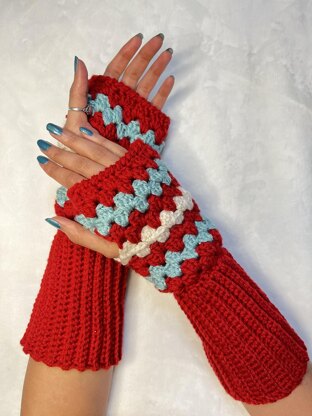 Jolly Holly Fingerless Warmers