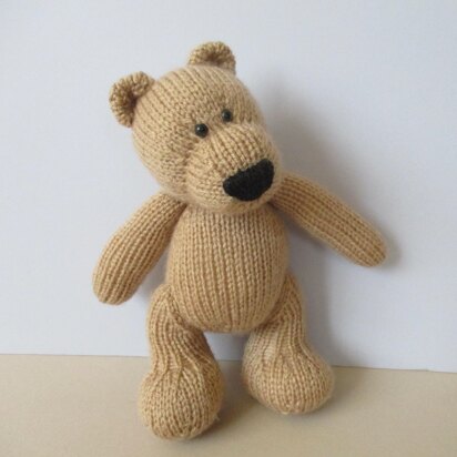 Eddie Bear - knitting pattern
