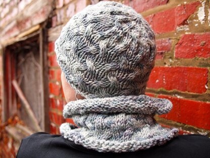 Shifting Cable Hat