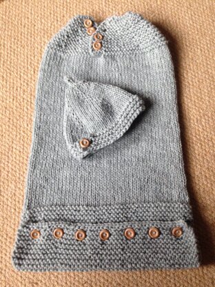 Baby cosy & hat