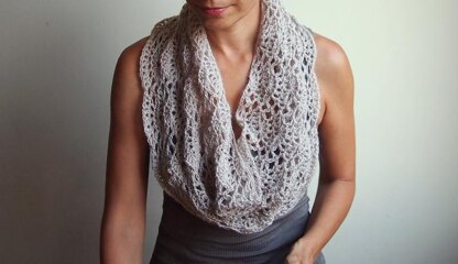 Infinity loop lace shell circle scarf