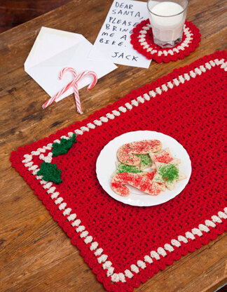 Holiday Placemat Set in Red Heart Holiday - LW2636 - Downloadable PDF