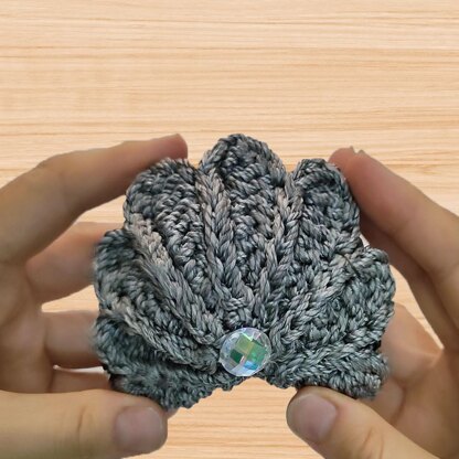 Crochet shell coin bag pattern