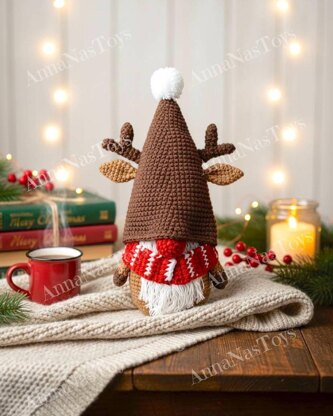 Gnome Christmas deer
