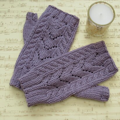 Cable and Lace Mittens