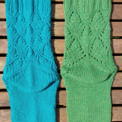 Oak leaves socks