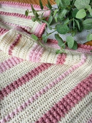 Frosted Berries Blanket