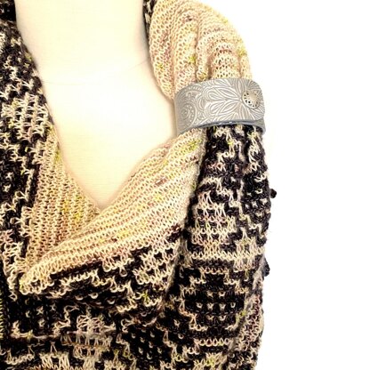 Trinus Shawl
