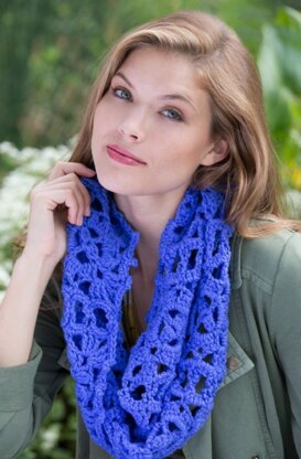 Picot Square Cowl in Red Heart With Love Solids - LW4006