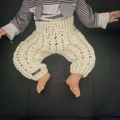 Crochet baby discount pants with feet