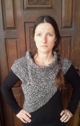 The Hunter Cowl - Inspired by Katniss