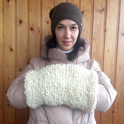 Bouclé Hand Muff