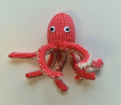 Sea Life Creme Egg Cosies (Octopus, Jelly Fish, Clown Fish - Nemo)