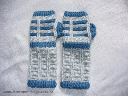 Dalek-Inspired Fingerless Gloves