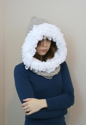 A17 Hooded Cowl
