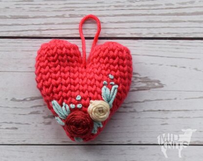 Embroider My Heart Ornament (2018006)