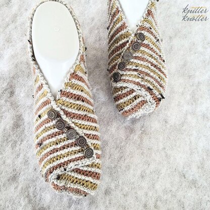 Anuradha Slippers