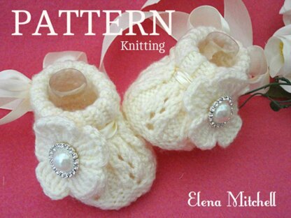 Pattern for Baby Girl Knitted Baby Booties Moana