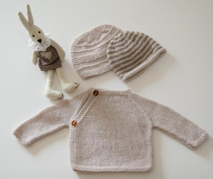 100% Cashmere Cache-coeur and two Baby Beanies