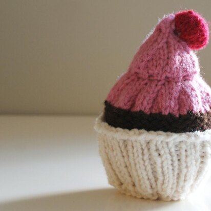 Stuffed Cupcake - knitting pattern