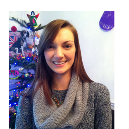 "Last Minute Cowl" - Cowl Knitting Pattern For Women in Debbie Bliss Paloma