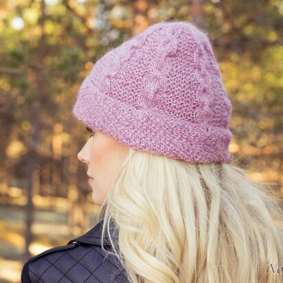 Cable knit Winter hat "Katarina"