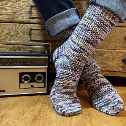 Wavelength Socks - knitting pattern
